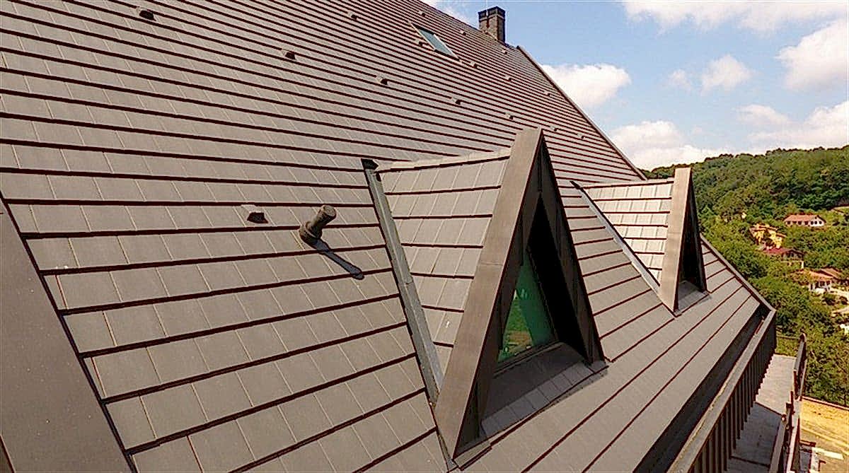 BMI BRAAS TEGAL MODERN KIREMIT  MAGMA GRI 10 AD/M2